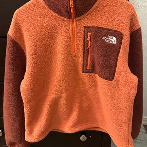 NEVER WORN The North Face Orange & deep Red Sherpa Fleece Pullover